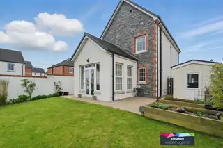 54 Harlow GreenImage 28
