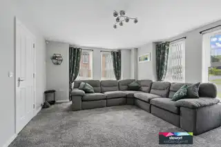 54 Harlow GreenImage 8