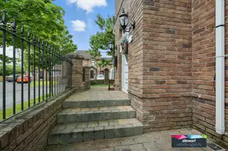 6 Mount Eagles AvenueImage 2