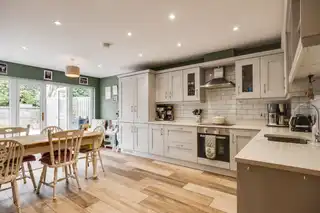 31 Bluebell GladeImage 7