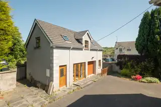 4 Shankill RoadImage 45