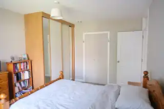 61 Glenwood GardensImage 13