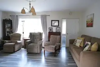 61 Glenwood GardensImage 6