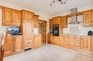 51 Greenhill RoadImage 12