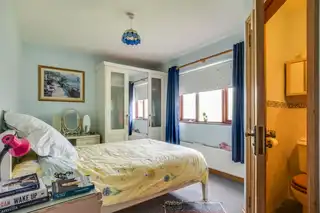 5 Meadow LaneImage 11