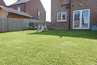 35 Cherrymount GreenImage 18