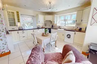 RaheenImage 13