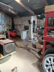 Tracey`s Garage And ShopImage 15