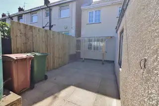 39 Killough GardensImage 16