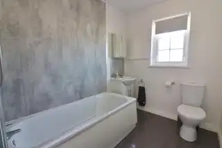 39 Killough GardensImage 9
