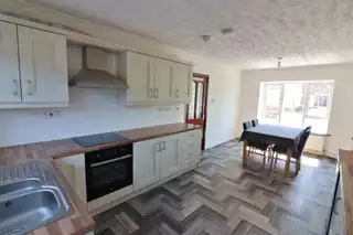 39 Killough GardensImage 6