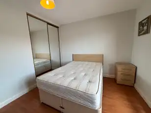 Apt 6 39 Thorndyke StreetImage 7