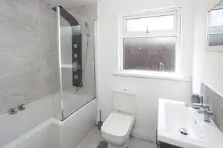 15 MeadowvaleImage 16