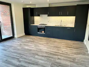 70 Loughshore ManorImage 8