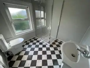 2 Adelaide AvenueImage 5