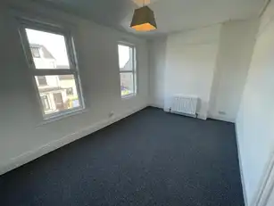 2 Adelaide AvenueImage 8