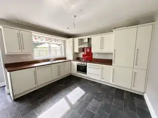 6 Glencar MeadowsImage 8