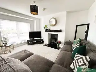 5 Loughans ViewImage 6