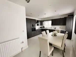 5 Loughans ViewImage 21