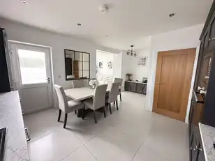 5 Loughans ViewImage 20