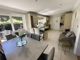 3 Lisnaweelan CourtImage 8