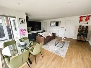 4 Cedar LodgeImage 16