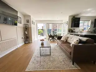 4 Cedar LodgeImage 15
