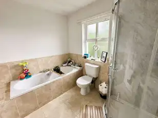 7 Strawhill ManorImage 17