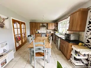 7 Strawhill ManorImage 7