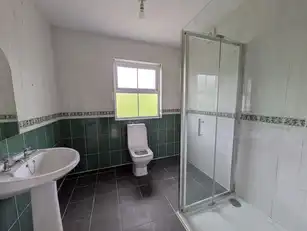 6 Aughan GroveImage 8