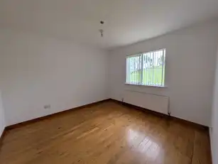 6 Aughan GroveImage 5