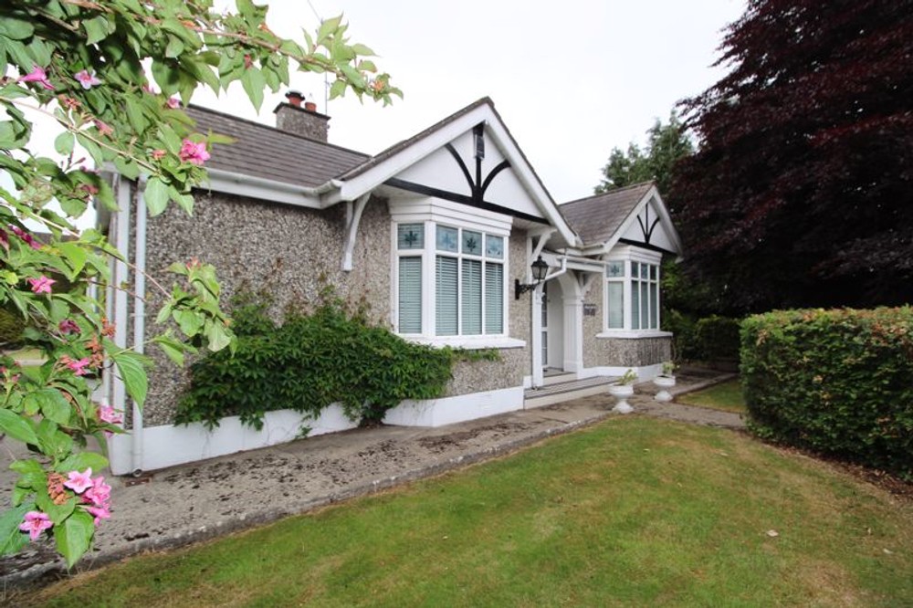 Properties for Sale in Moira