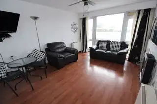 13C Riverdale HouseImage 4