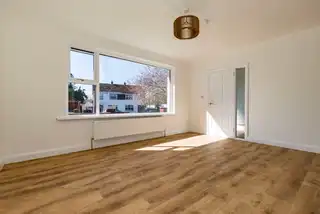 6 Plantation AvenueImage 9