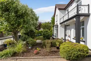 1 Irvington AvenueImage 16