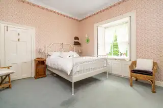 GlebeImage 18