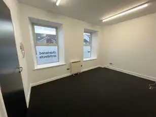 Prominent Office AccomodationImage 2