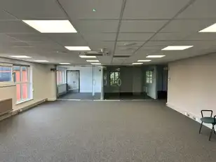 Excellent Office & Warehouse Facility (May Sell)Image 4