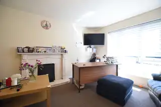 8 Drumvale AvenueImage 4
