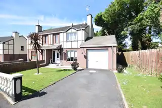 Image 1 for 8 Drumvale Avenue