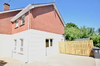 Image 1 for 4A Garden Mews