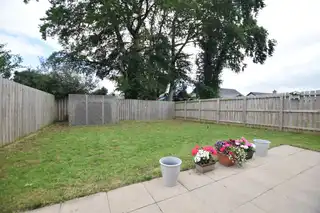 15 The OaksImage 27