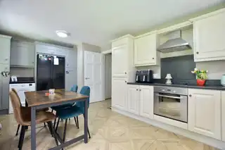 19 Riverbrook DriveImage 12