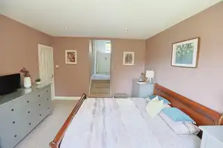 20 Hillsborough RoadImage 64