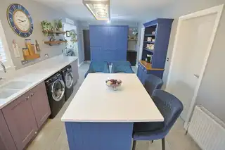 48 CloverdaleImage 32