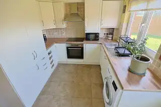 15 Clendinning DriveImage 18