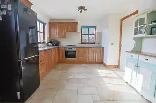 38 Glebe Hill ManorImage 11
