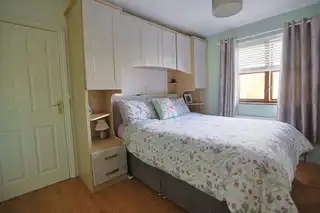 38 Glebe Hill ManorImage 24