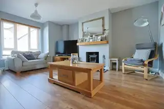 15 Cedar LodgeImage 16