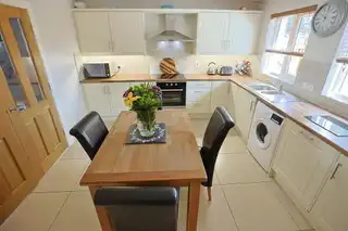 15 Cedar LodgeImage 20